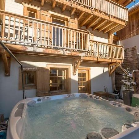 Cosy 4 Bedroom Chalet With Hot Tub Saint-Marcel  외부 사진