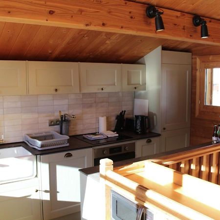 Cosy 4 Bedroom Chalet With Hot Tub Saint-Marcel  외부 사진
