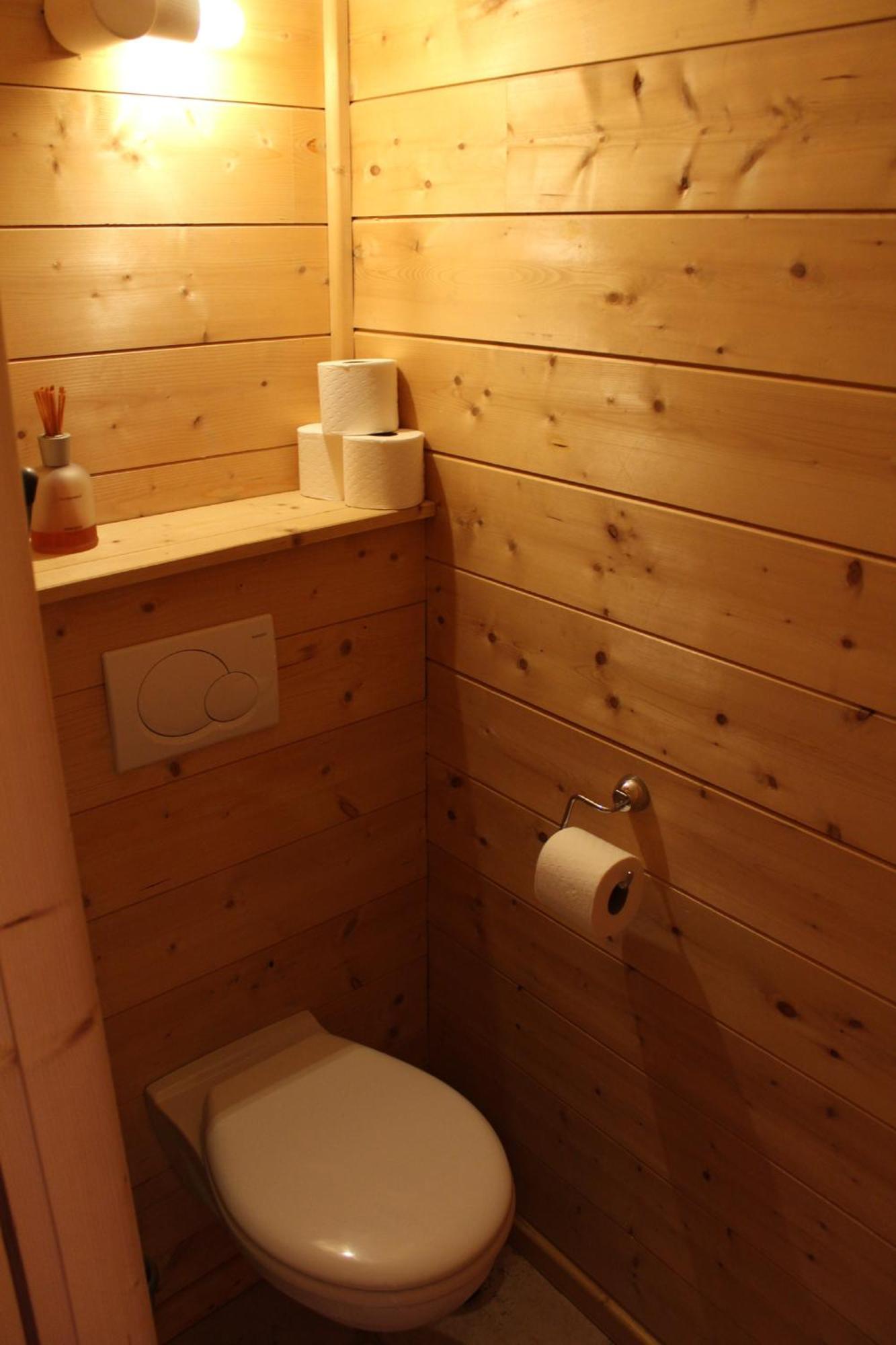Cosy 4 Bedroom Chalet With Hot Tub Saint-Marcel  외부 사진